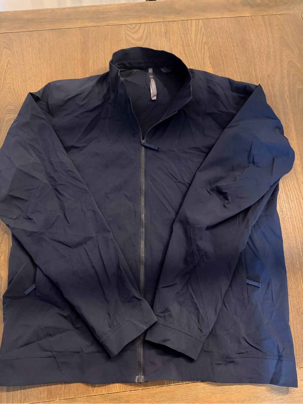 Arc’teryx veilance Men’s Navy Blue Lightweight Full Zip Outdoor Jacket